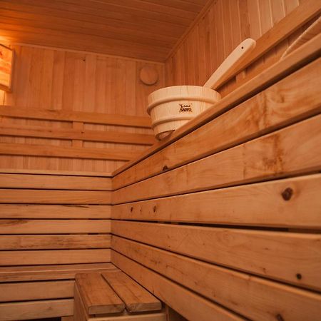 Загородный Отельно-Ресторанный Комплекс "Четыре Сезона" Pylypovychi エクステリア 写真